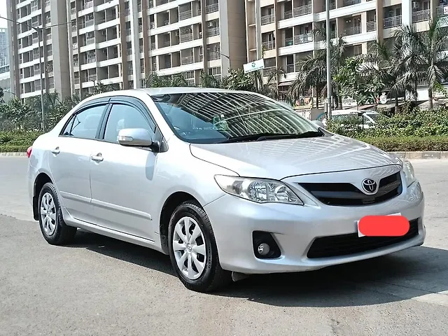 Used 2013 Toyota Corolla Altis in Mumbai