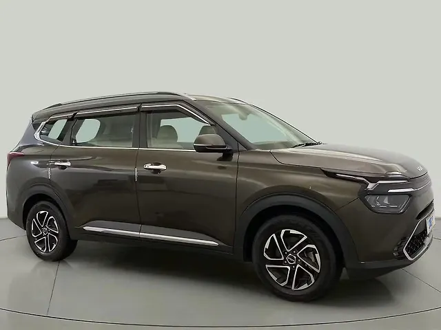 Used 2022 Kia Carens in Delhi