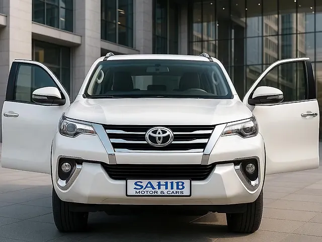 Used 2017 Toyota Fortuner in Agra