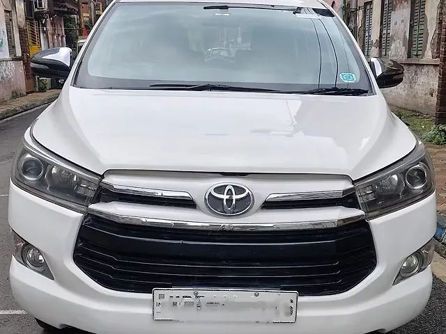 Used 2016 Toyota Innova Crysta in Kolkata