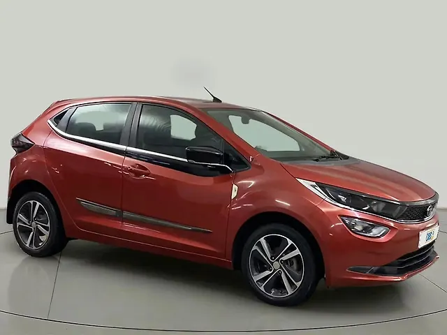 Used 2021 Tata Altroz in Delhi