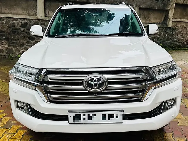 Used 2014 Toyota Land Cruiser in Pune