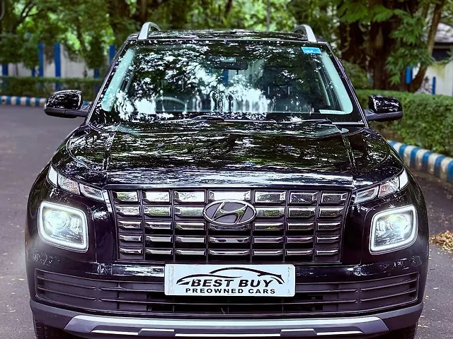 Used 2022 Hyundai Venue in Kolkata
