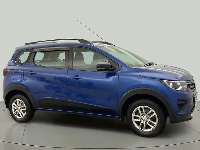 Used 2022 Renault Triber in Delhi