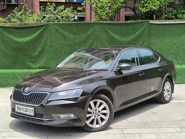 Used 2016 Skoda Superb in Mumbai