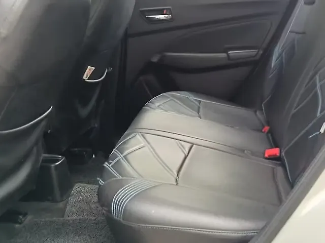 Used Maruti Suzuki Swift [2021-2024] VXi in Kanpur