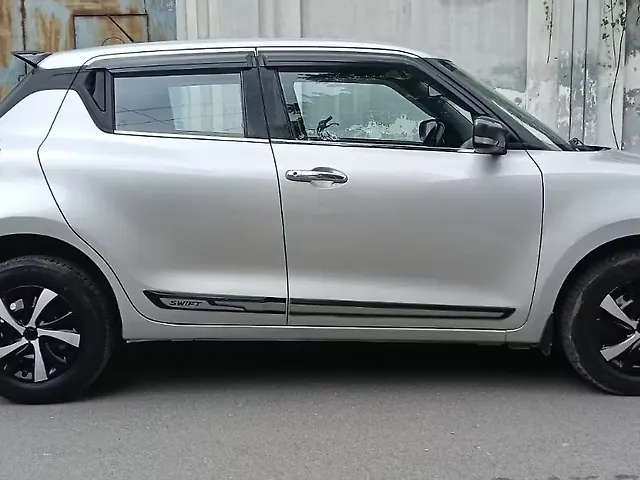 Used Maruti Suzuki Swift [2021-2024] VXi in Kanpur