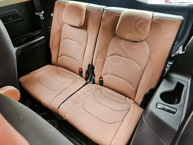 Used MG Hector Plus Savvy Pro 1.5 Turbo Petrol CVT 6 STR in Hyderabad