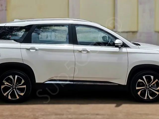 Used MG Hector Plus Savvy Pro 1.5 Turbo Petrol CVT 6 STR in Hyderabad