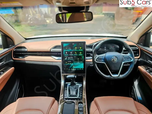 Used MG Hector Plus Savvy Pro 1.5 Turbo Petrol CVT 6 STR in Hyderabad
