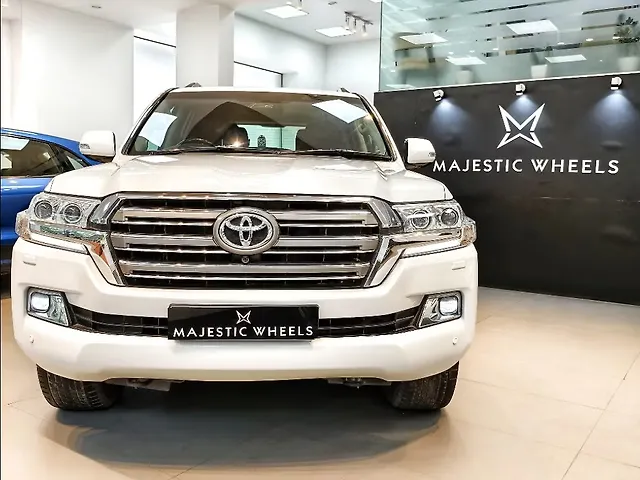 Used 2014 Toyota Land Cruiser in Pune