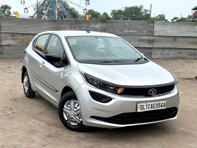 Used 2021 Tata Altroz in Delhi