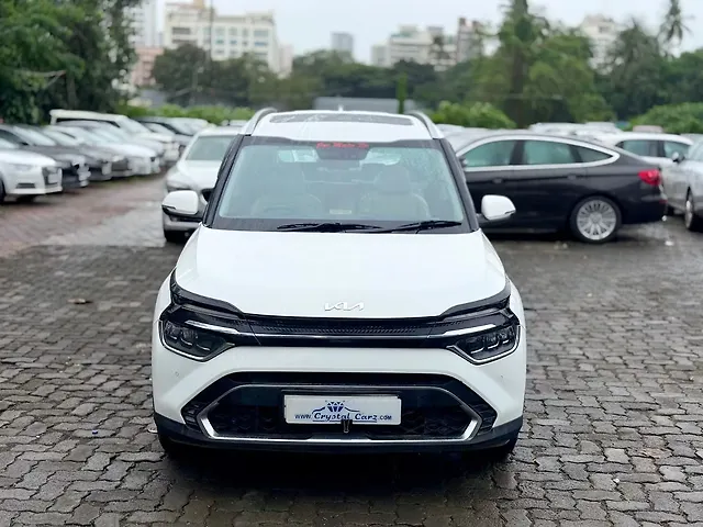 Used 2023 Kia Carens in Mumbai
