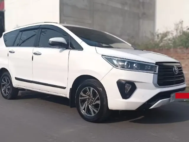 Used 2021 Toyota Innova Crysta in Lucknow