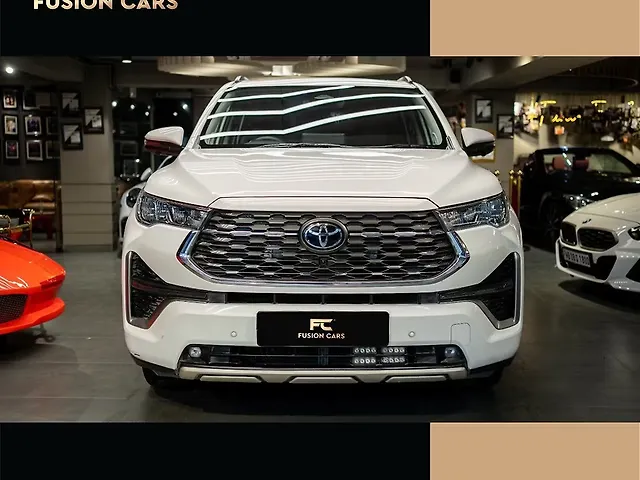 Used 2023 Toyota Innova Hycross in Delhi