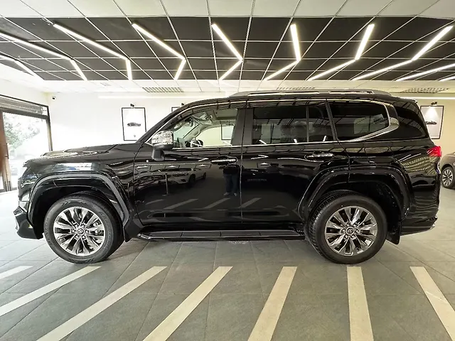 Second Hand 2024 Toyota Land Cruiser ZX Petrol for sale at