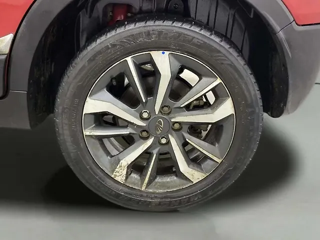 Used Mahindra XUV300 [2019-2024] W8 (O) 1.2 Petrol AMT in Chennai