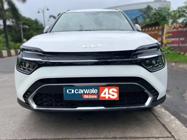 Used 2022 Kia Carens in Mumbai