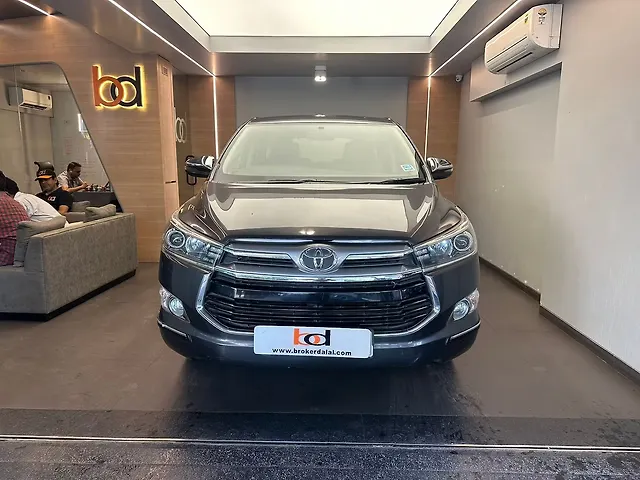 Used 2018 Toyota Innova Crysta in Mumbai