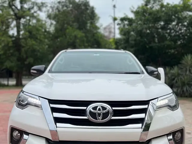 Used 2017 Toyota Fortuner in Delhi