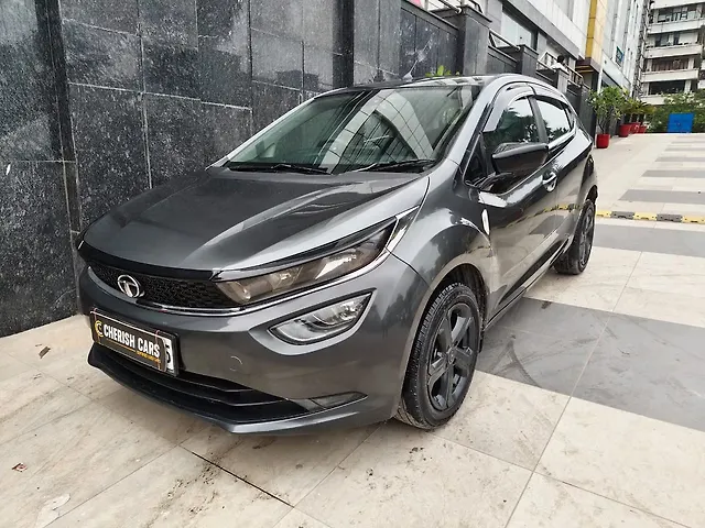 Used 2022 Tata Altroz in Delhi