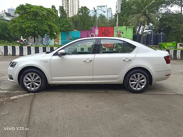 Used 2017 Skoda Octavia in Mumbai
