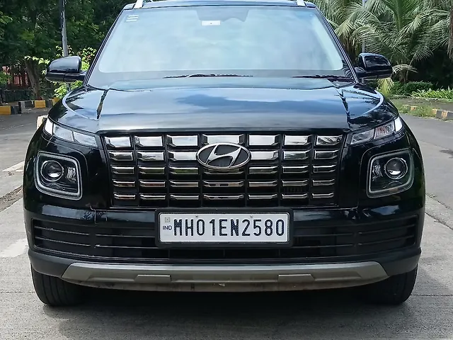 Used 2024 Hyundai Venue in Mumbai