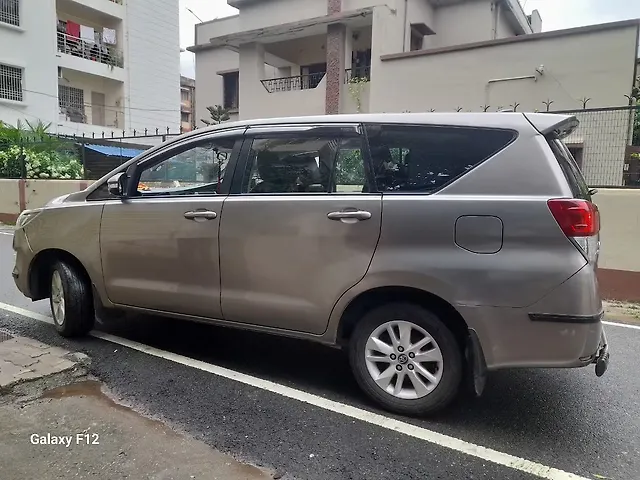 Used Toyota Innova Crysta [2016-2020] 2.4 G 8 STR [2016-2017] in Ranchi