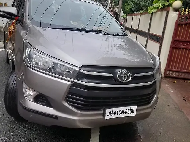 Used Toyota Innova Crysta [2016-2020] 2.4 G 8 STR [2016-2017] in Ranchi