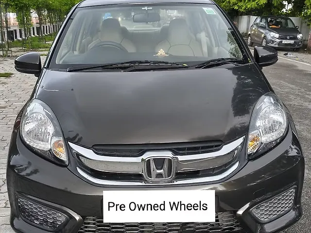Used 2017 Honda Amaze in Kanpur