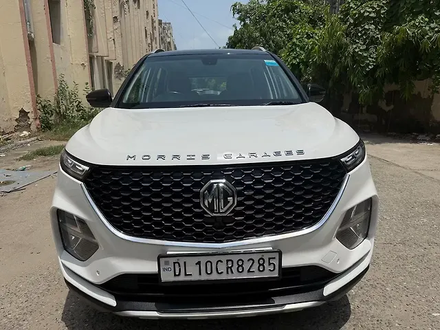 Used 2022 MG Hector Plus in Delhi