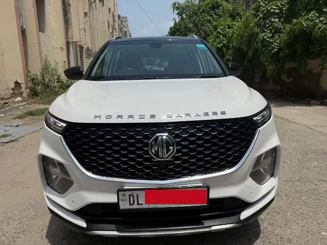 Used 2022 MG Hector Plus in Delhi