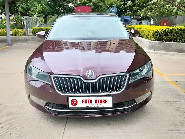 Used 2017 Skoda Superb in Nashik Used 2017 Skoda Superb in Nashik