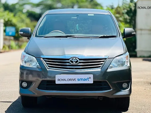 Used 2012 Toyota Innova in Kochi
