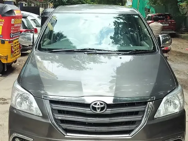 Used 2014 Toyota Innova in Hyderabad