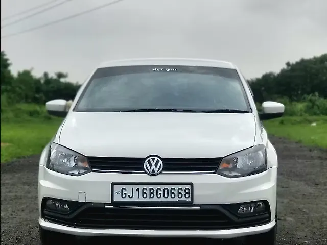Used 2013 Volkswagen Polo in Surat