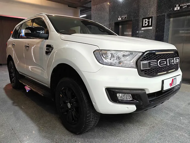 Used 2017 Ford Endeavour in Ahmedabad Used 2017 Ford Endeavour in Ahmedabad