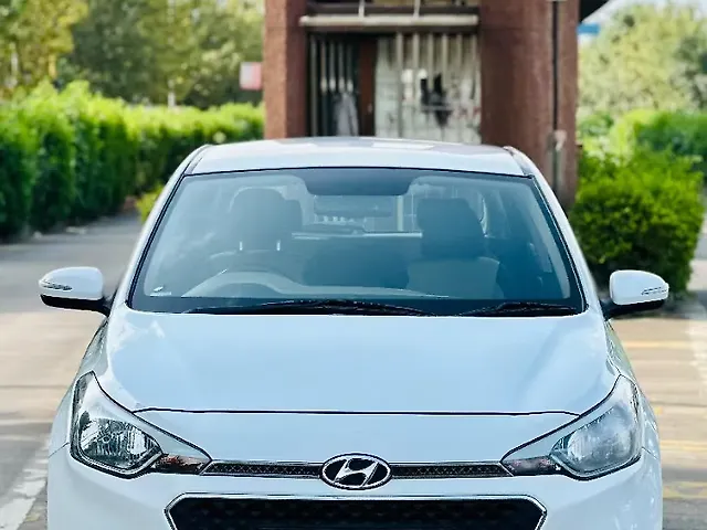 Used 2015 Hyundai Elite i20 in Surat