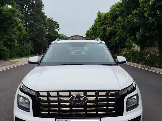 Used 2023 Hyundai Venue in Ludhiana