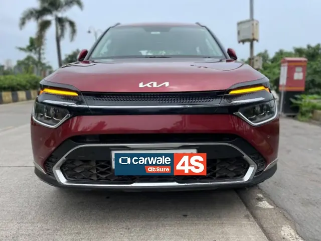 Used 2022 Kia Carens in Mumbai