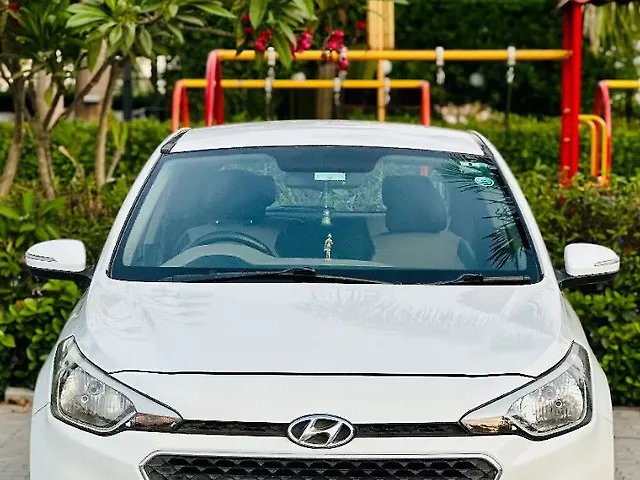 Used 2015 Hyundai Elite i20 in Surat
