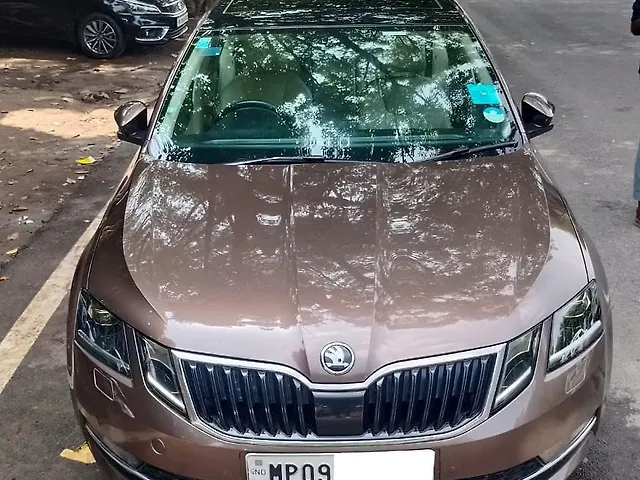 Used 2020 Skoda Octavia in Delhi