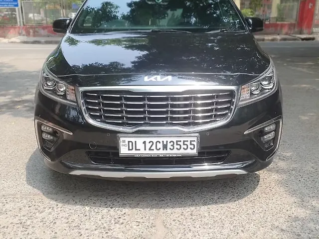 Used 2023 Kia Carnival in Chandigarh