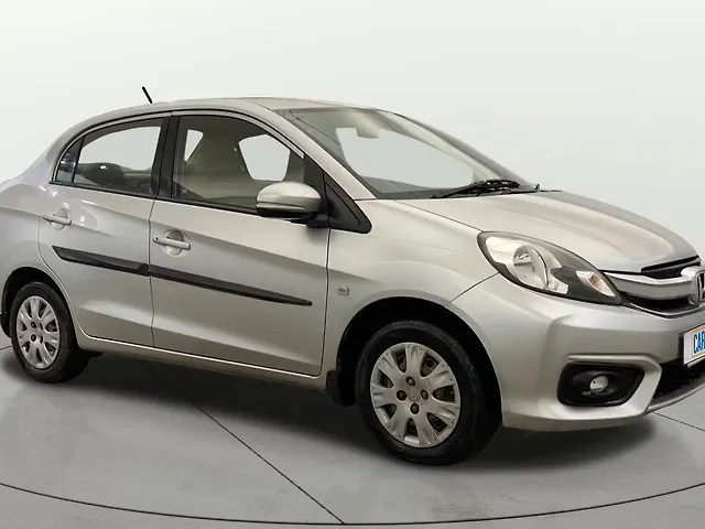 Used 2017 Honda Amaze in Delhi