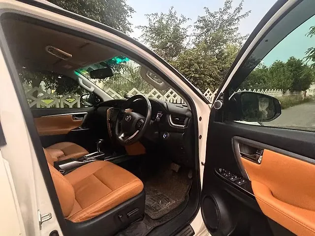 Used Toyota Fortuner 4X4 AT 2.8 Diesel in Meerut