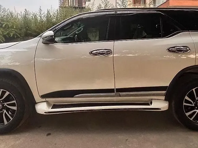 Used Toyota Fortuner 4X4 AT 2.8 Diesel in Meerut