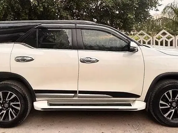 Used Toyota Fortuner 4X4 AT 2.8 Diesel in Meerut