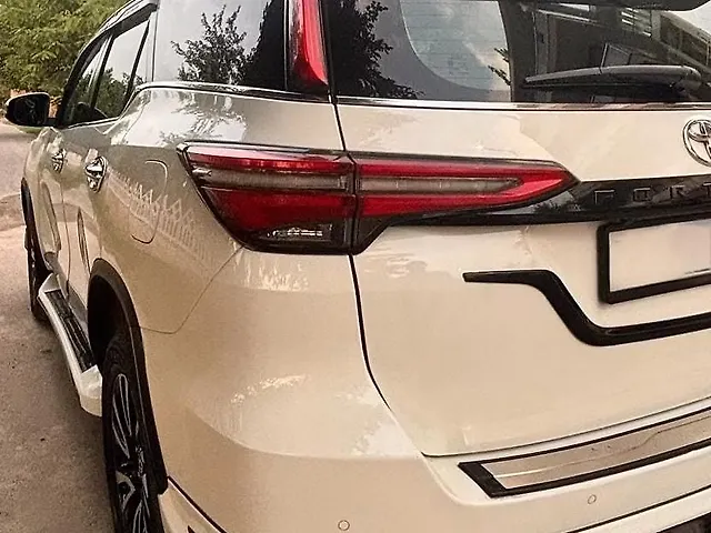 Used Toyota Fortuner 4X4 AT 2.8 Diesel in Meerut