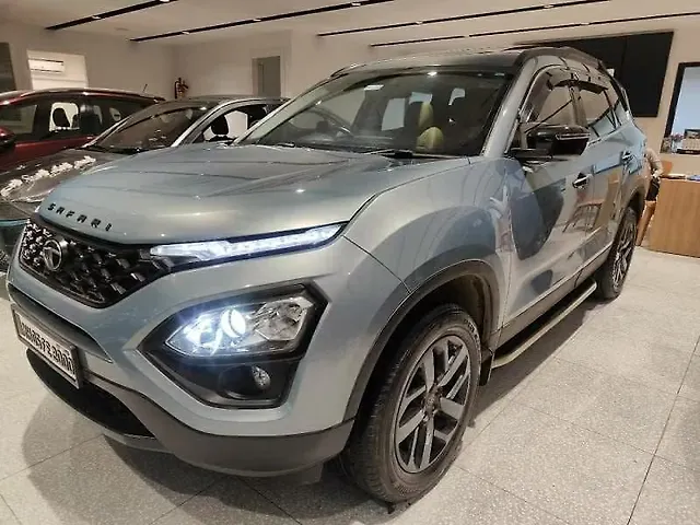 Used 2023 Tata Safari in Thane