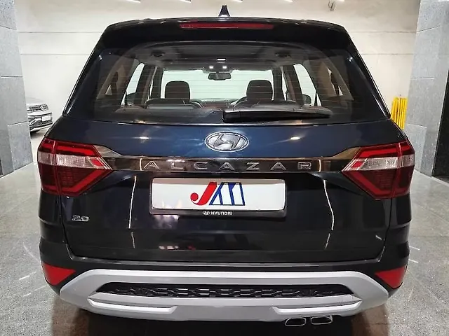 Used Hyundai Alcazar [2021-2023] Prestige 7 STR 2.0 Petrol in Ahmedabad